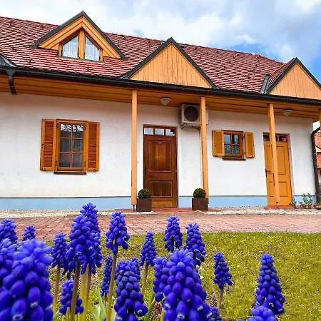 Miadora - Apartma Prekmurska Hiska